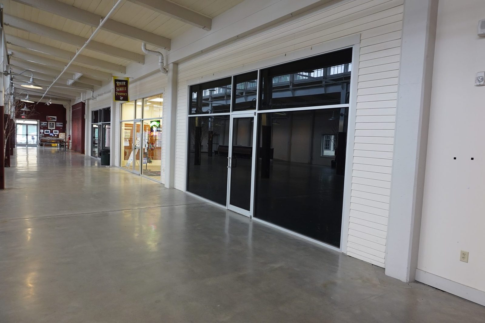 Storefronts along the Great Hall